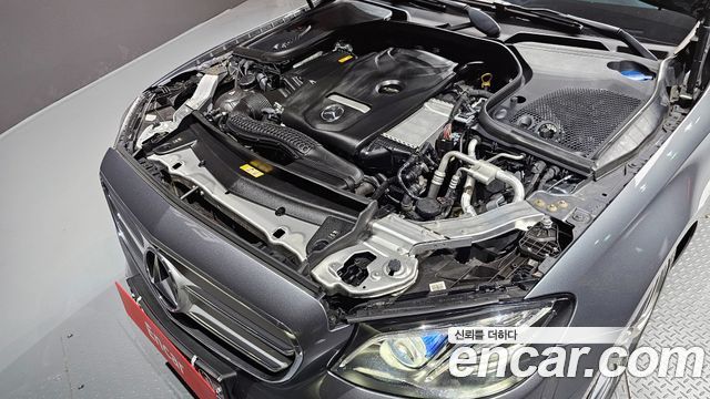 Mercedes-Benz E-Class (W213) E300 AMG Line 2019 — фото 6