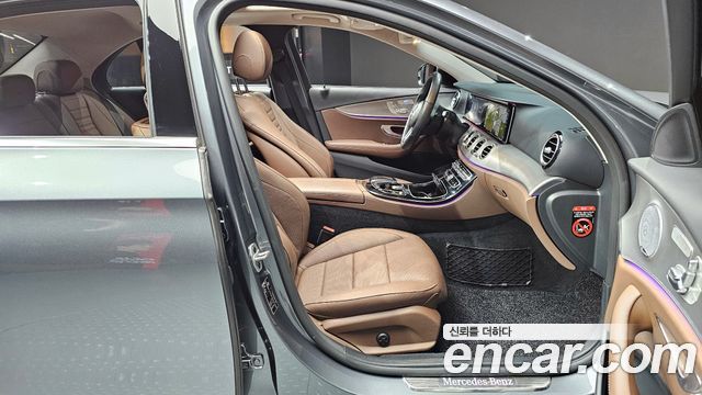 Mercedes-Benz E-Class (W213) E300 AMG Line 2019 — фото 10