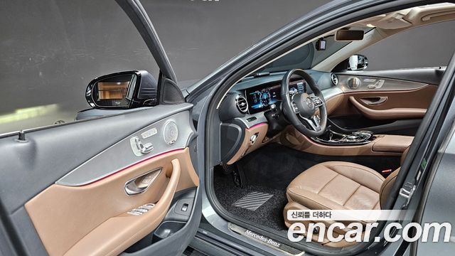 Mercedes-Benz E-Class (W213) E300 AMG Line 2019 — фото 11