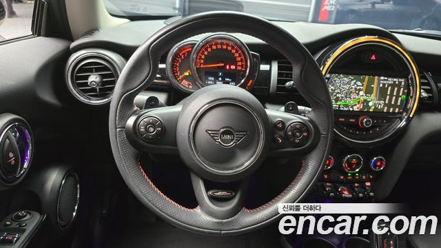MINI Cooper S HIGH 3rd 2020 — фото 14