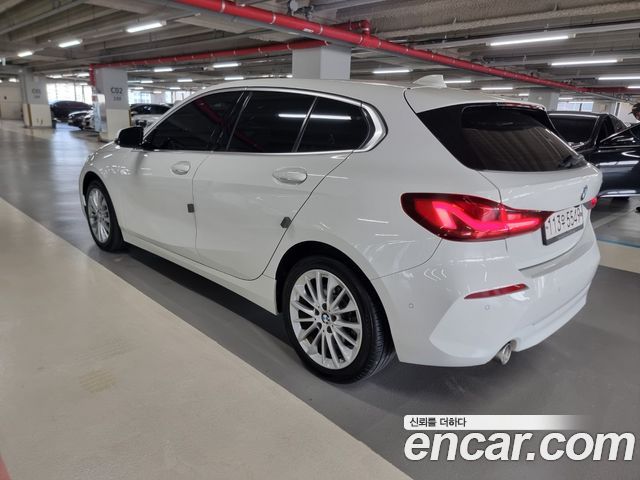 BMW 1 Series (F40) 118d Joy 2021 — фото 7