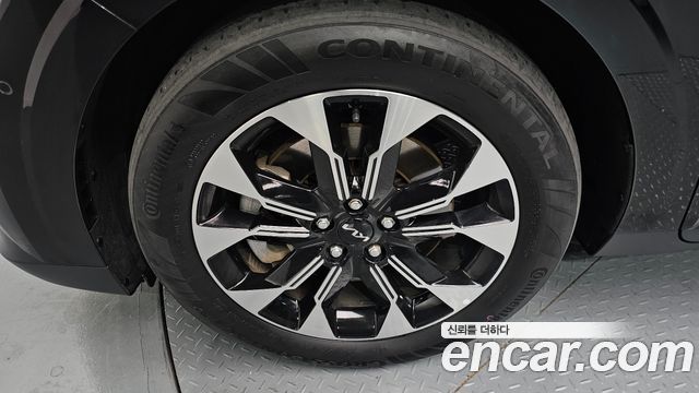 Kia Carnival (IV) Diesel 9-Seater Signature 2023 — фото 5