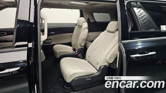 Kia Carnival (IV) Diesel 9-Seater Signature 2023 — фото 14