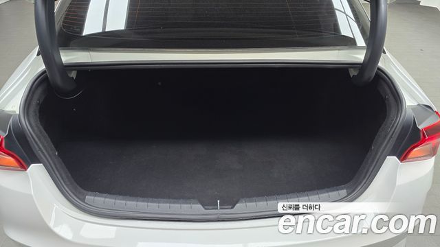Kia K5 (III) 2.0 Trendy 2021 — фото 20