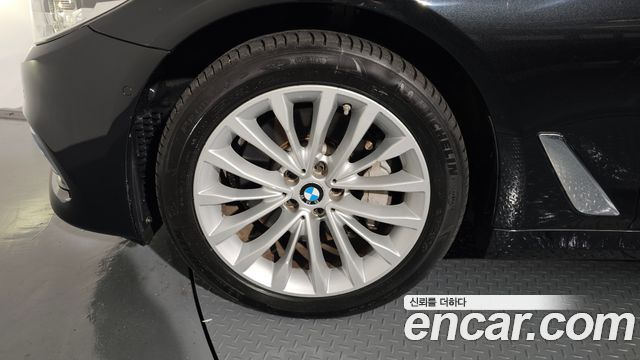 BMW 5 Series (G30) 530i xDrive Luxury Plus 2019 — фото 5
