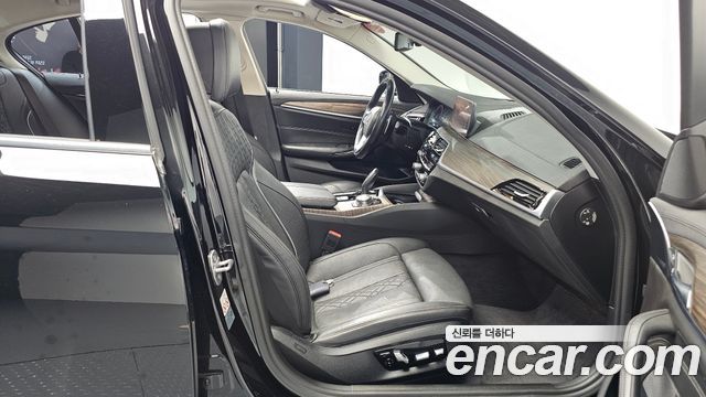 BMW 5 Series (G30) 530i xDrive Luxury Plus 2019 — фото 11