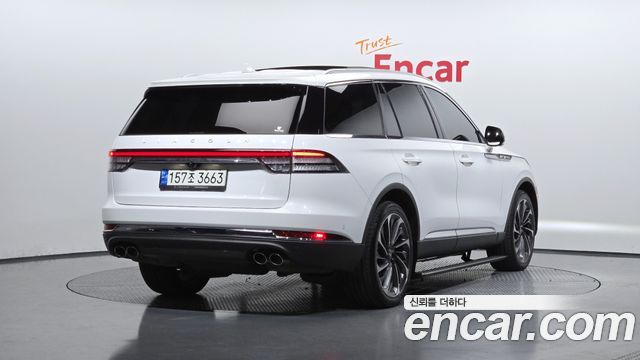 Lincoln Aviator (II) 3.0 Reserve  AWD 2021 — фото 2