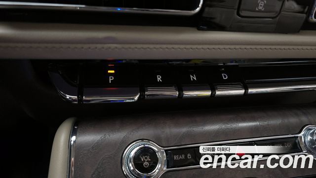 Lincoln Aviator (II) 3.0 Reserve  AWD 2021 — фото 9