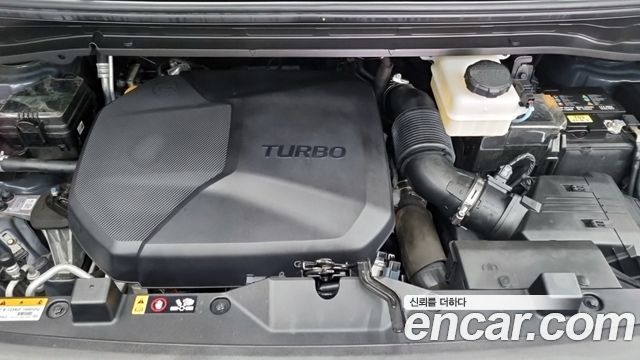Hyundai Staria 4WD Tourer 11-Seater Modern 2022 — фото 6