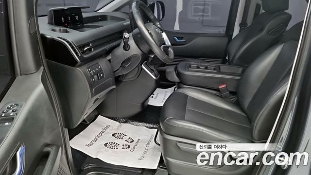 Hyundai Staria 4WD Tourer 11-Seater Modern 2022 — фото 10