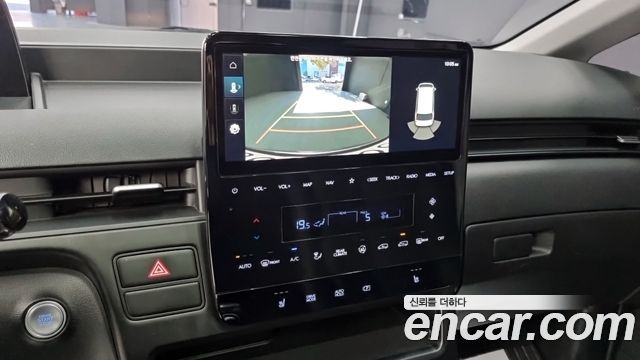 Hyundai Staria 4WD Tourer 11-Seater Modern 2022 — фото 17