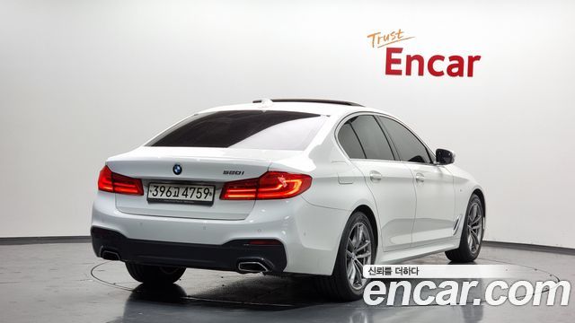 BMW 5 Series (G30) 520i M Sport 2020 — фото 2