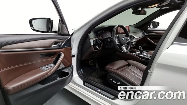 BMW 5 Series (G30) 520i M Sport 2020 — фото 10