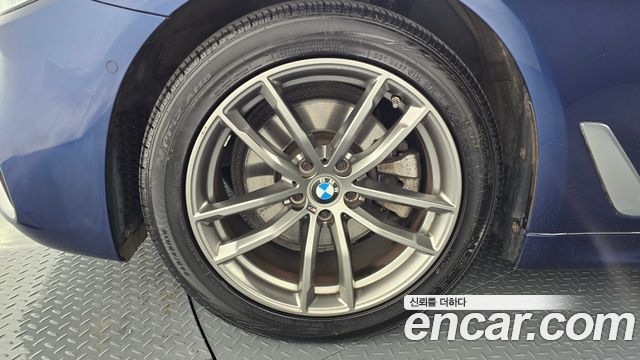 BMW 5 Series (G30) 520i M Sport 2020 — фото 5