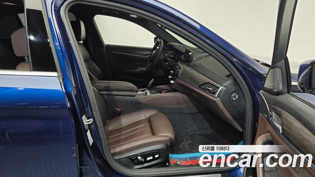 BMW 5 Series (G30) 520i M Sport 2020 — фото 11