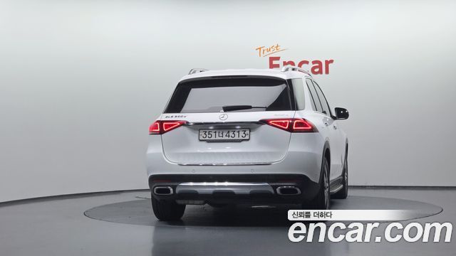 Mercedes-Benz GLE-Class (W167) GLE300d 4MATIC 2019 — фото 4