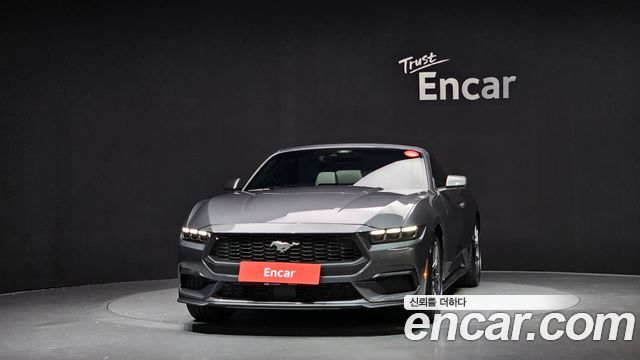 Ford Mustang (VII) 2.3 Ecoboost Premium Convertible 2024 — фото 3