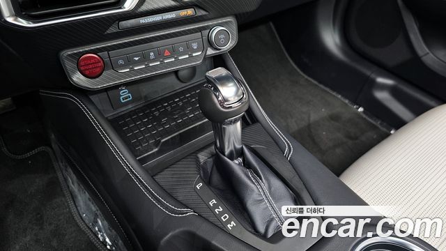 Ford Mustang (VII) 2.3 Ecoboost Premium Convertible 2024 — фото 9