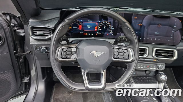 Ford Mustang (VII) 2.3 Ecoboost Premium Convertible 2024 — фото 13