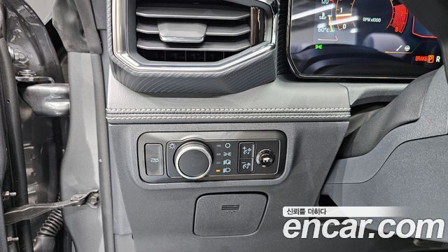 Ford Mustang (VII) 2.3 Ecoboost Premium Convertible 2024 — фото 17