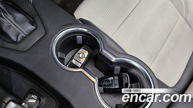 Ford Mustang (VII) 2.3 Ecoboost Premium Convertible 2024 — фото 20