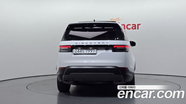 Land Rover Discovery 5 3.0 SD6 SE 2019 — фото 4