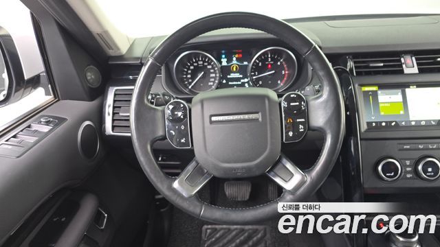 Land Rover Discovery 5 3.0 SD6 SE 2019 — фото 13
