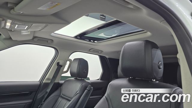 Land Rover Discovery 5 3.0 SD6 SE 2019 — фото 19
