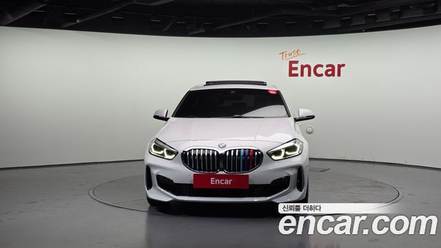 BMW 1 Series (F40) 120i M Sports 2023 — фото 3