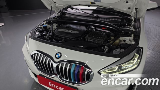 BMW 1 Series (F40) 120i M Sports 2023 — фото 6
