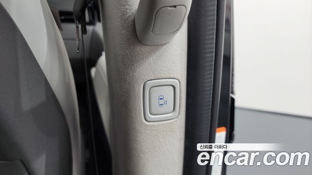Hyundai Staria Lounge 9-Seater Inspiration 2022 — фото 18