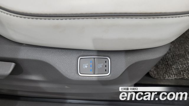 Hyundai Staria Lounge 9-Seater Inspiration 2022 — фото 19