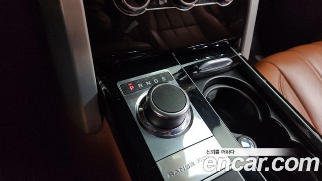 Land Rover Range Rover (IV) 4.4 SDV8 AB DIESEL 2015 — фото 9