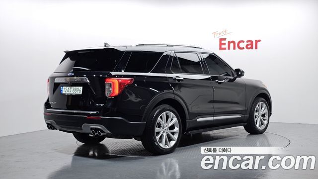 Ford Explorer (VI) 3.0 Platinum 4WD 2021 — фото 2