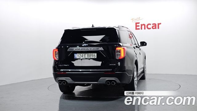 Ford Explorer (VI) 3.0 Platinum 4WD 2021 — фото 4