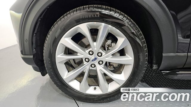 Ford Explorer (VI) 3.0 Platinum 4WD 2021 — фото 5