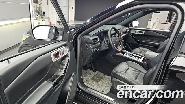 Ford Explorer (VI) 3.0 Platinum 4WD 2021 — фото 11