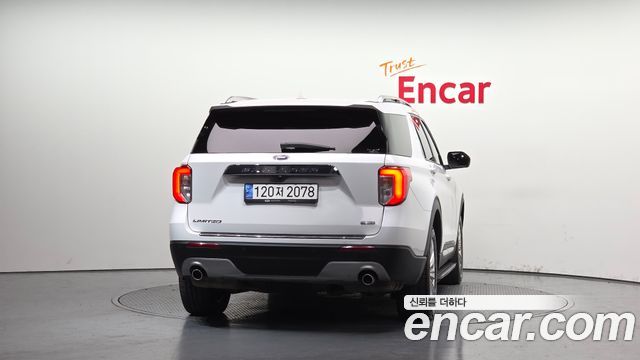Ford Explorer (VI) 3.3 Hybrid 2022 — фото 4