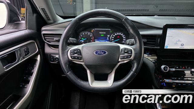 Ford Explorer (VI) 3.3 Hybrid 2022 — фото 13