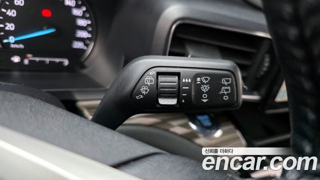Ford Explorer (VI) 3.3 Hybrid 2022 — фото 15