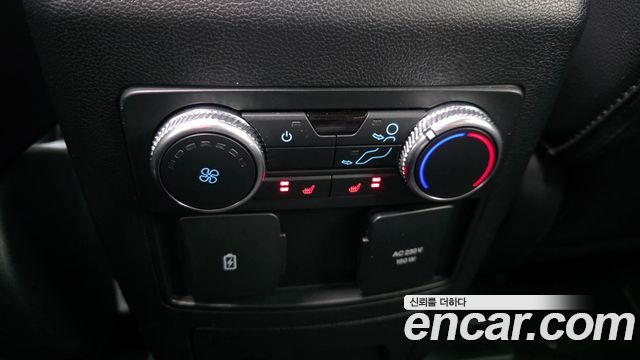 Ford Explorer (VI) 3.3 Hybrid 2022 — фото 18