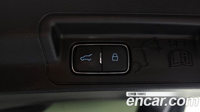 Ford Explorer (VI) 3.3 Hybrid 2022 — фото 19