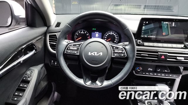 Kia Seltos Gasoline 1.6 Turbo 2WD Signature 2022 — фото 13