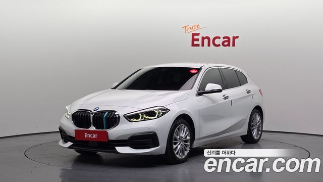 BMW 1 Series (F40) 118d Joy