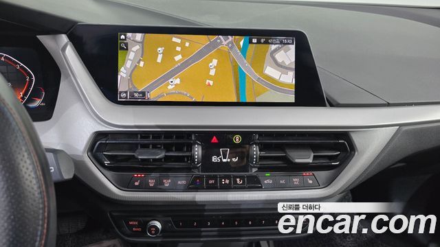 BMW 1 Series (F40) 118d Joy 2021 — фото 18