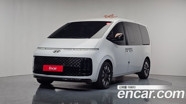 Hyundai Staria 4WD Lounge 7-Seater Inspiration 2022 — фото 1
