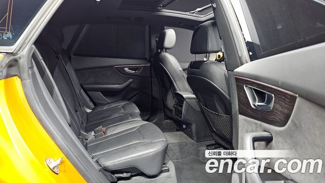 Audi Q8 (4M) 45 TDI Quattro Premium 2021 — фото 11