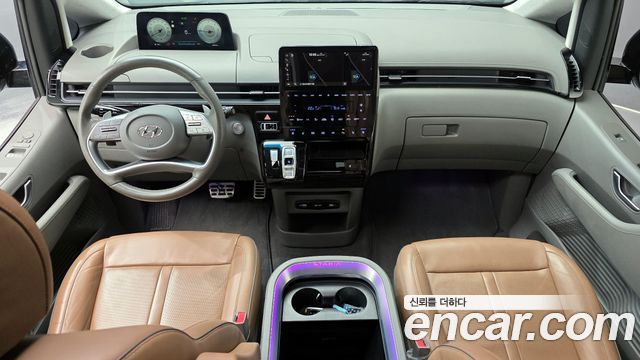 Hyundai Staria 4WD Lounge 7-Seater Inspiration 2023 — фото 7