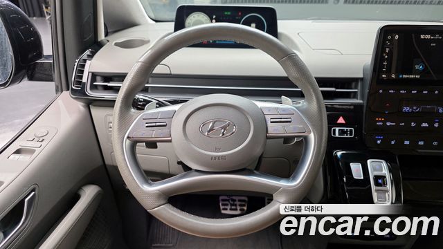 Hyundai Staria 4WD Lounge 7-Seater Inspiration 2023 — фото 17
