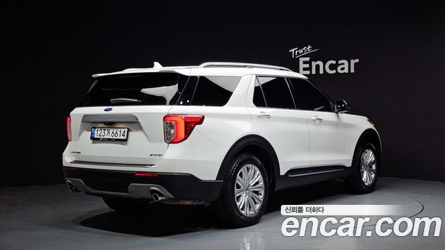 Ford Explorer (VI) 2.3 LimIted 4WD 2022 — фото 2